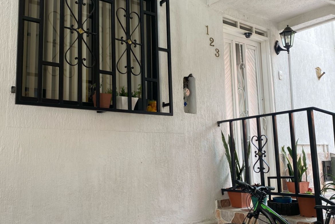 SE PERMUTA APARTAMENTO EN GAMMA 4