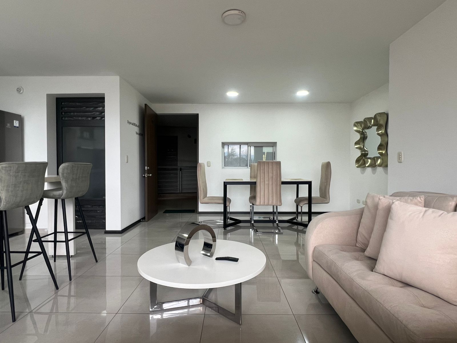 VENDO APARTAMENTO EN ALAMOS PEREIRA