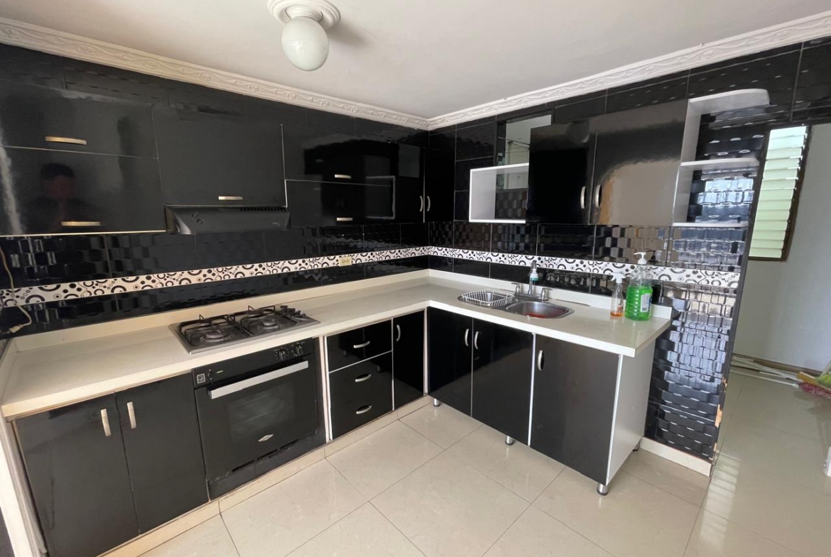 SE VENDE APARTAMENTO CENTRO DE PEREIRA CERCA AL PARQUE EL LAGO