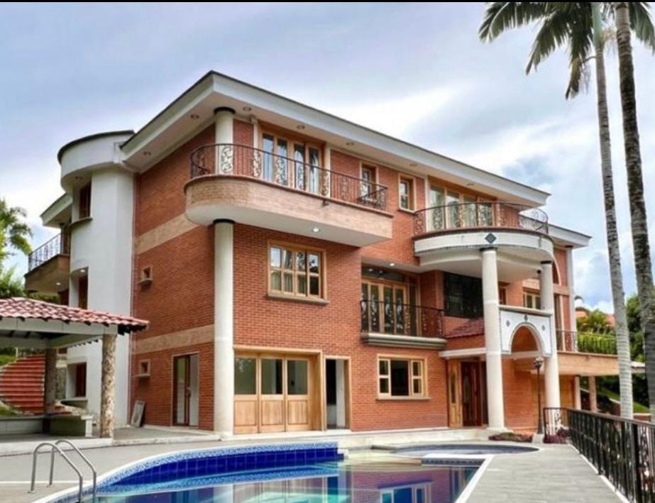 VENTA DE CASA CAMPESTRE EN CERRITOS