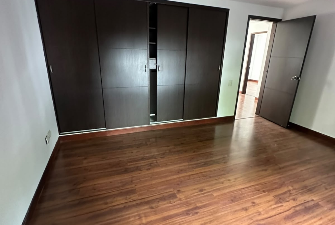 VENDO CASA EN SECTOR CIRCUNVALAR
