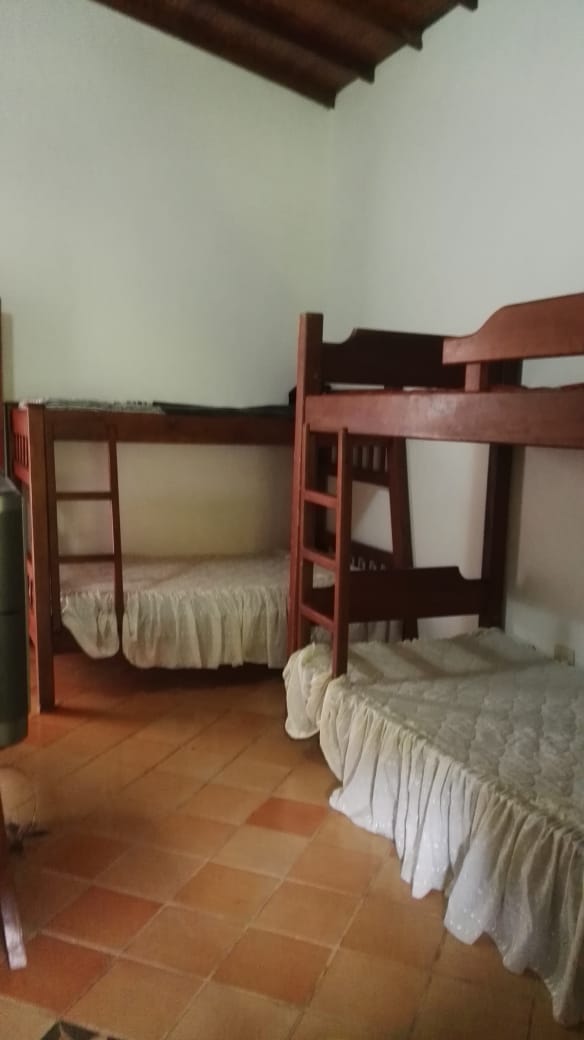 SE VENDE HERMOSA FINCA DE RECREO VIA A ARMENIA