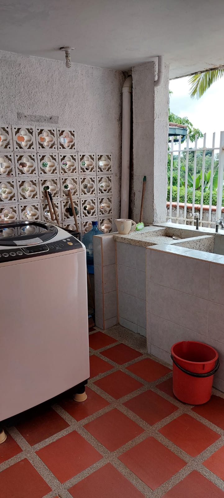VENDO FINCA EN EL SECTOR DE MORELIA