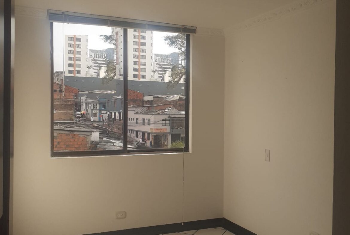 ARRIENDO APTO EN EL CENTRO
