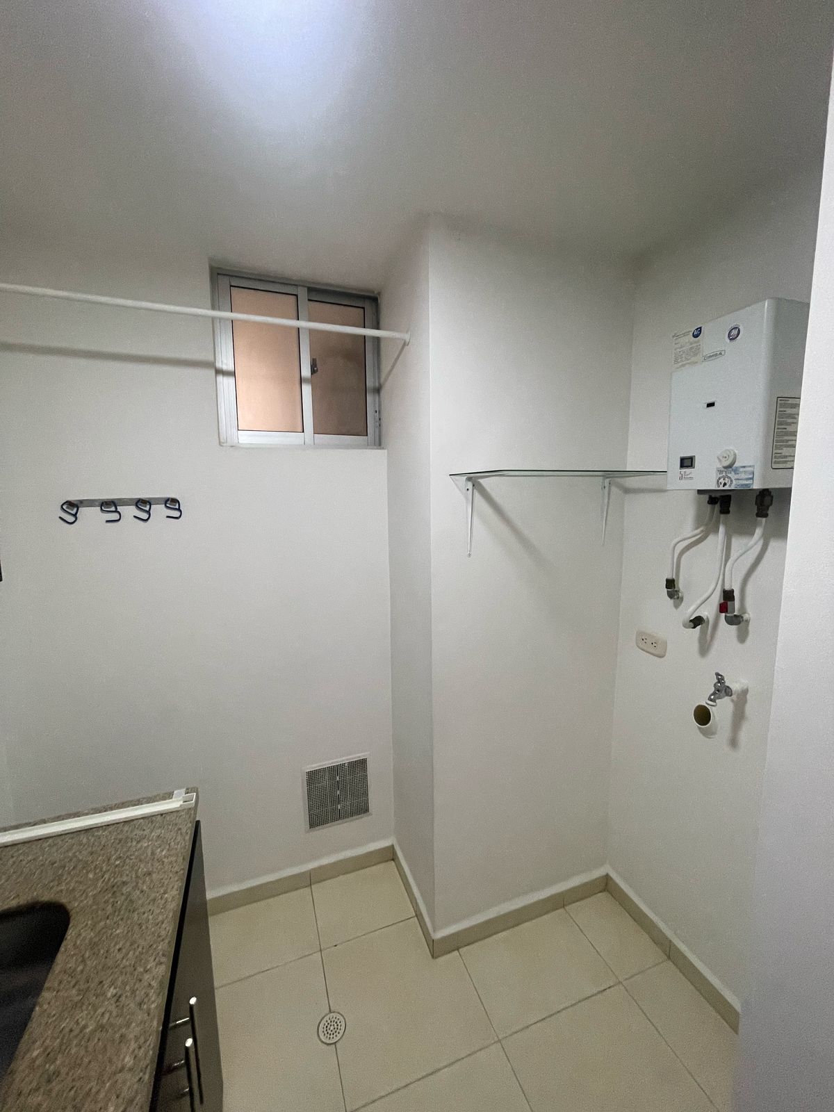 305071420250326111031 ARRIENDO APARTA ESTUDIO EN EL CENTRO PEREIRA