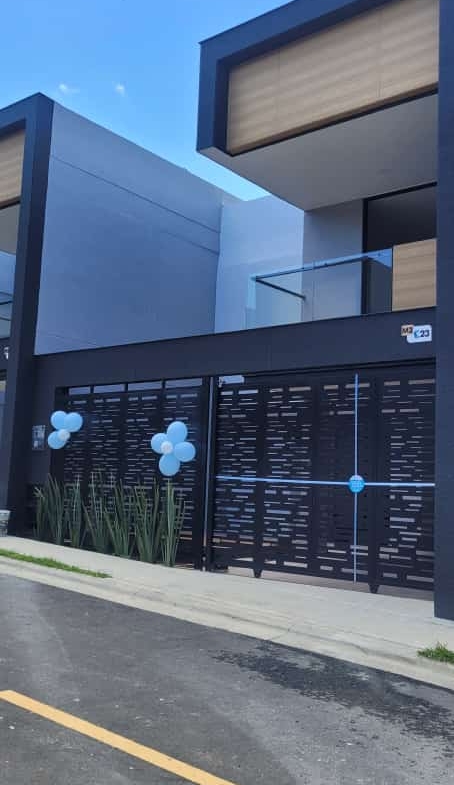 VENDO CASA EN CERRITOS PARA ESTRENAR