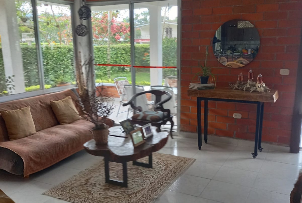 VENTA DE CABAÑA EN VITERBO CALDAS