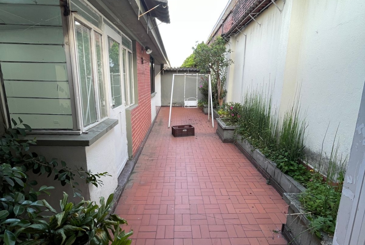 SE RENTA CASA PARA OFICINAS EN MARAYA