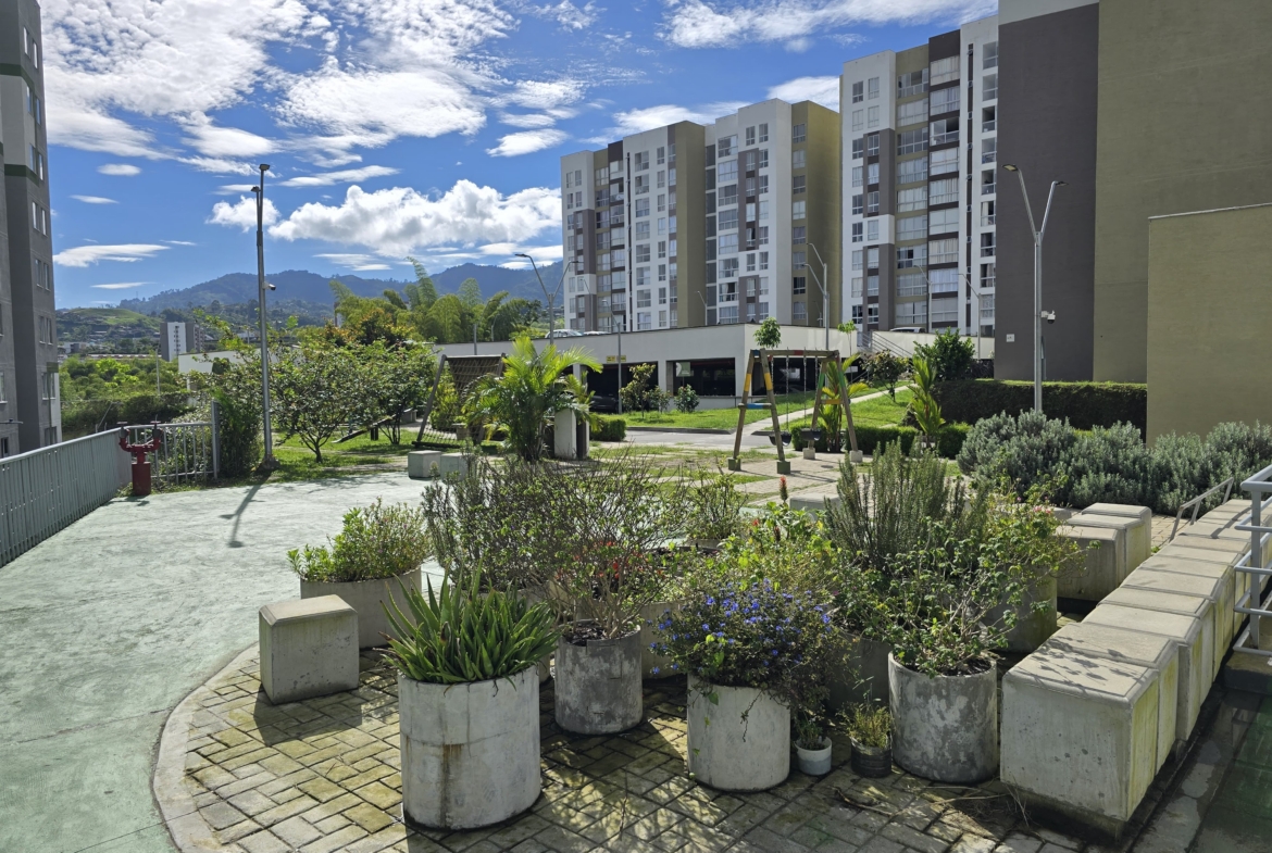 SE VENDE APARTAMENTO EN DOSQUEB LA PRADERA