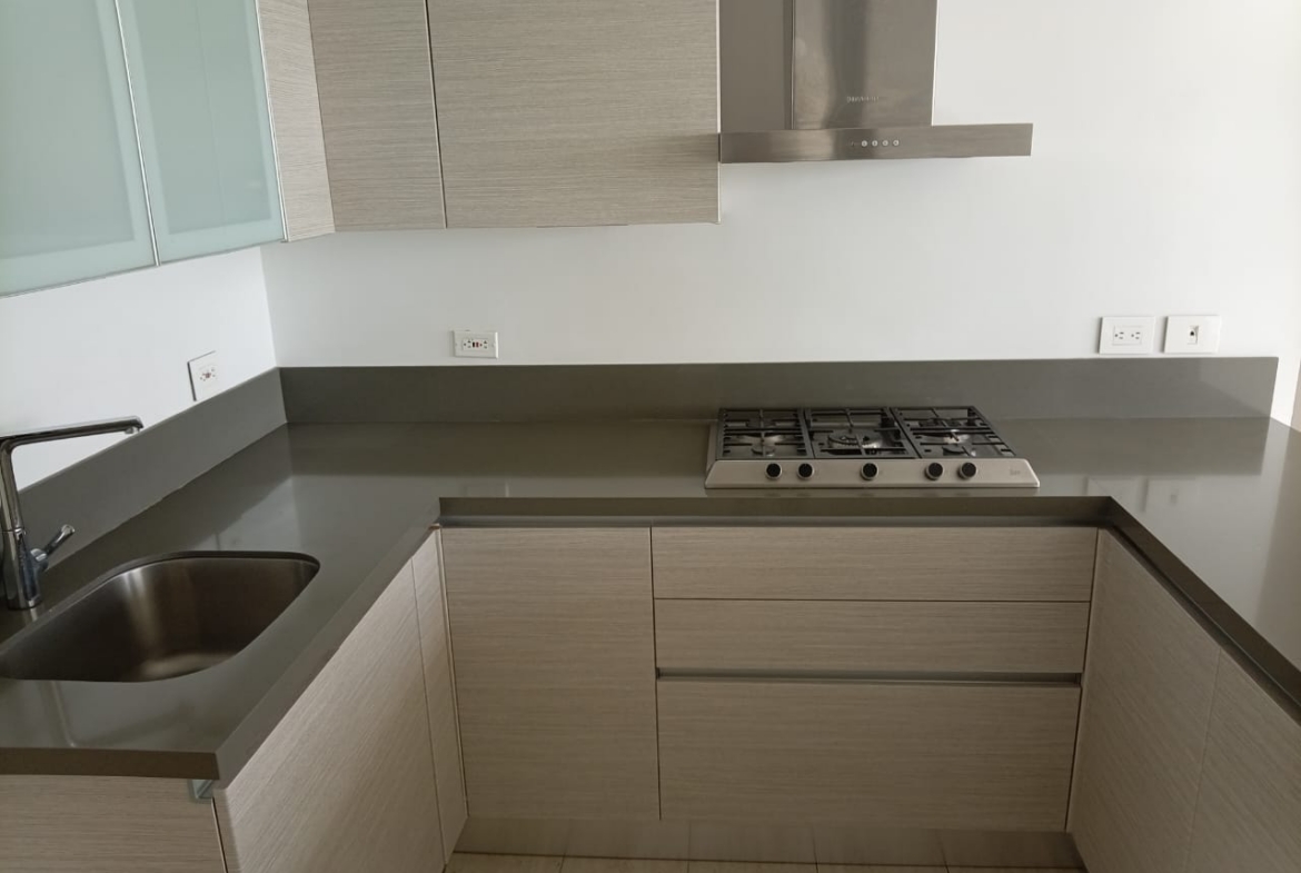 RENTO APARTAMENTO EN CONJUNTO CERRADO VÍA CERRITOS