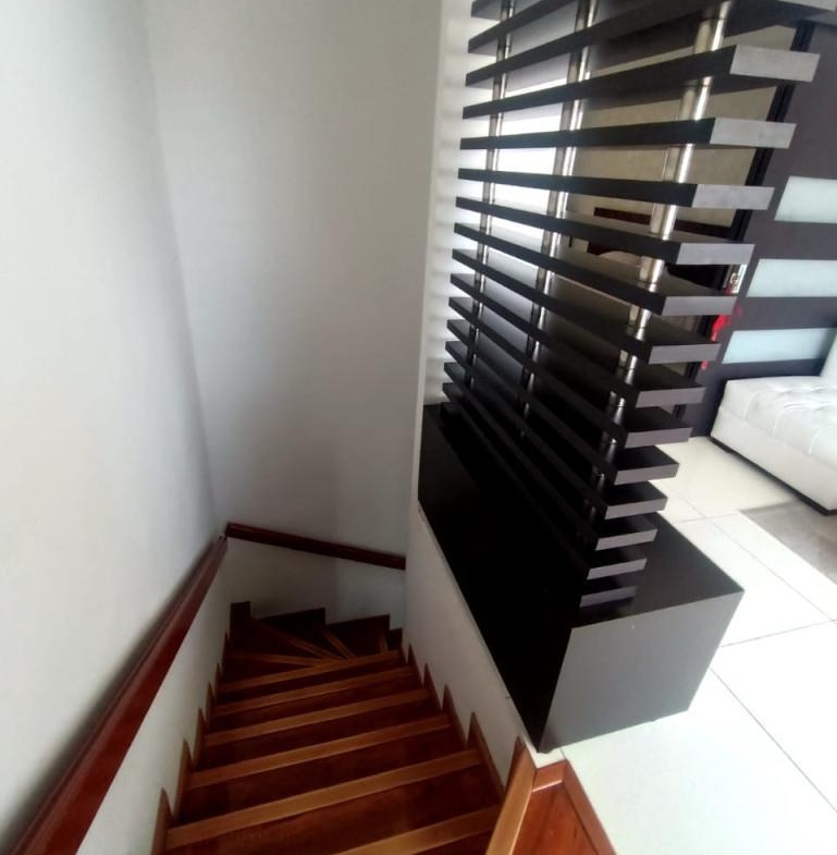 VENDO CASA EN PUEBLITO CAFETERO