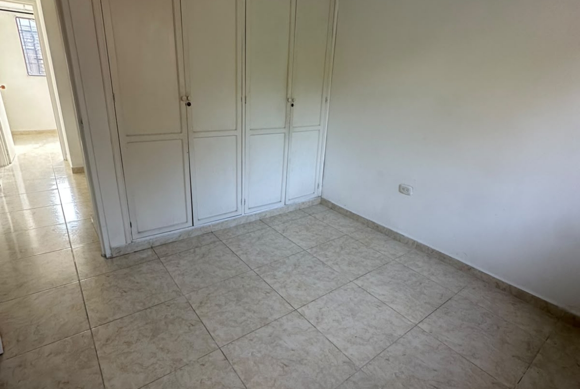RENTO CASA COMERCIAL EN LA VILLA