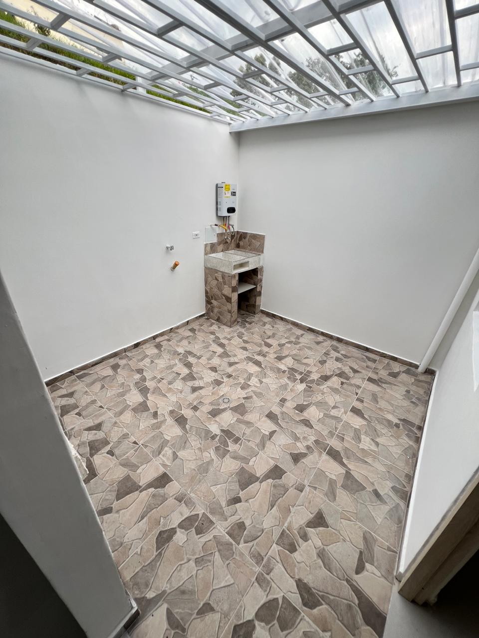 305071420260626083339 RENTO CASA EN SANTA ROSA
