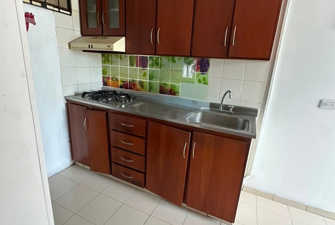SE RENTA APARTAMENTO EN SAN MATEO