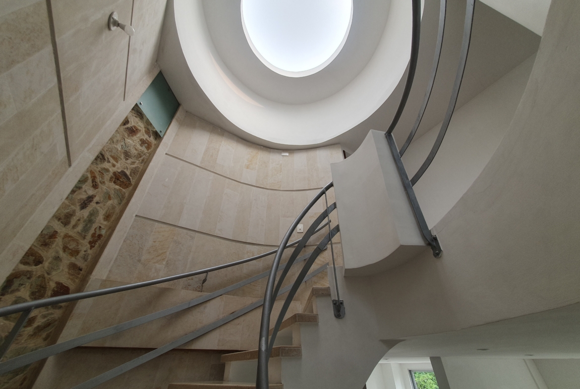 EN VENTA CASA EN PINARES CONJUNTO CERRADO