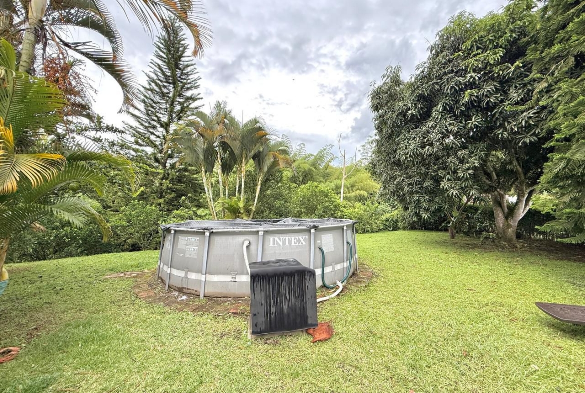 VENDO CASA CAMPESTRE EN COMBIA