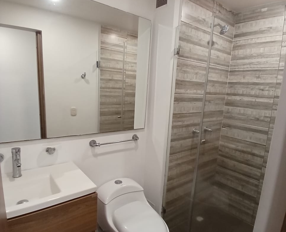 VENDO APARTAMENTO EN ALAMOS PEREIRA