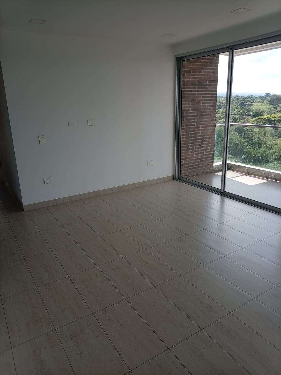 RENTO APARTAMENTO EN CONJUNTO CERRADO VÍA CERRITOS