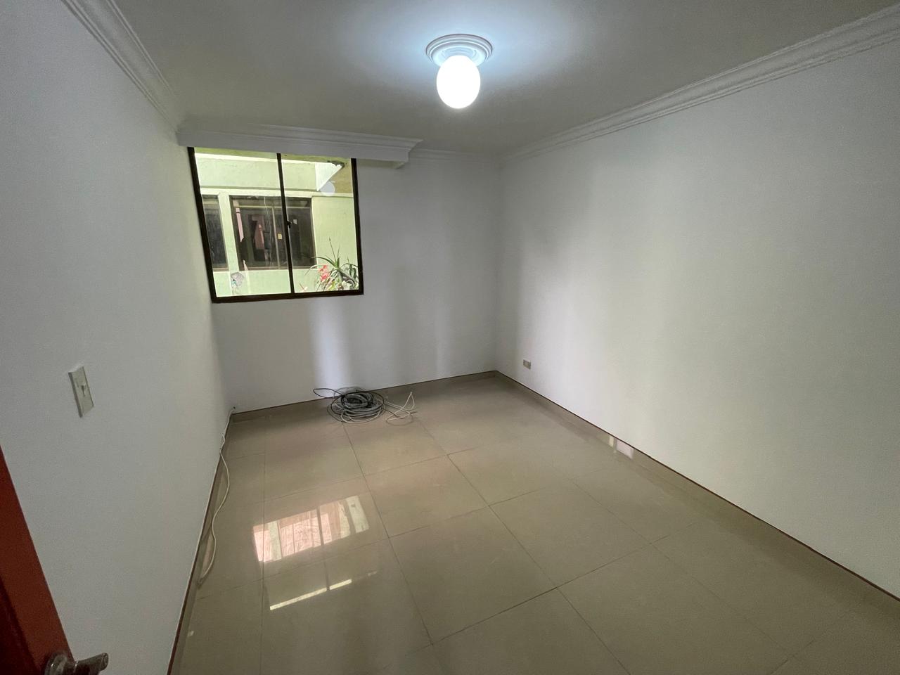 305071520251110052721 SE VENDE APARTAMENTO CENTRO DE PEREIRA CERCA AL PARQUE EL LAGO