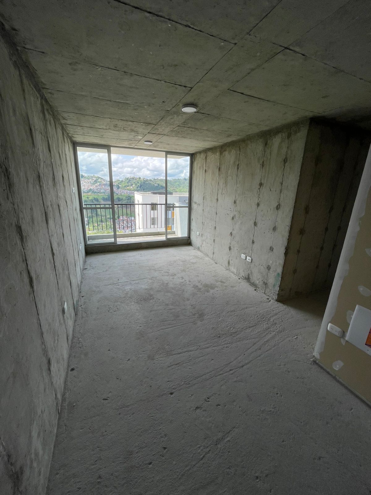SE VENDE APARTAMENTO EN DOSQUEBRADAS