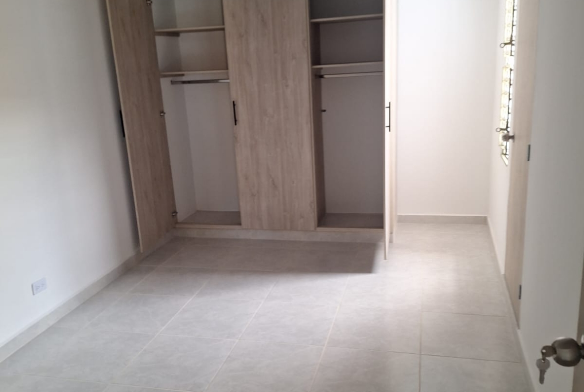 VENDO CASA EN BARRIO VALHER DOSQUEBRADAS