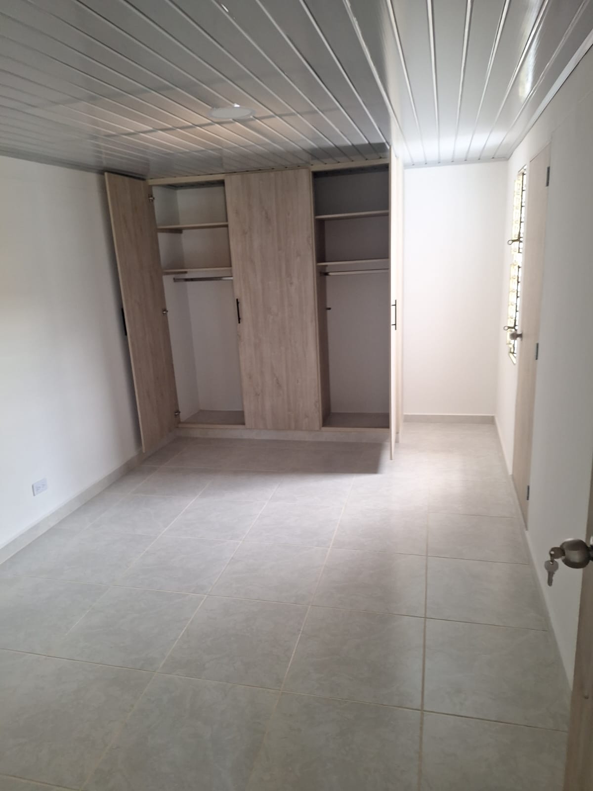 305071520260225043826 VENDO CASA EN BARRIO VALHER DOSQUEBRADAS