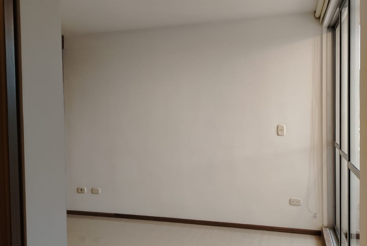 VENDO APARTAMENTO EN BARRIO ALAMOS PEREIRA