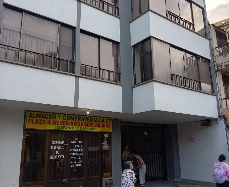 VENTA APARTAMENTO CENTRO DE PEREIRA, CERCA AL PARQUE EL LAGO