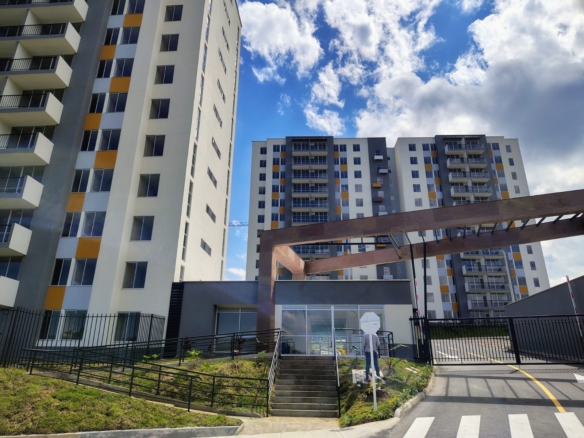 SE VENDE APARTAMENTO EN DOSQUEBRADAS