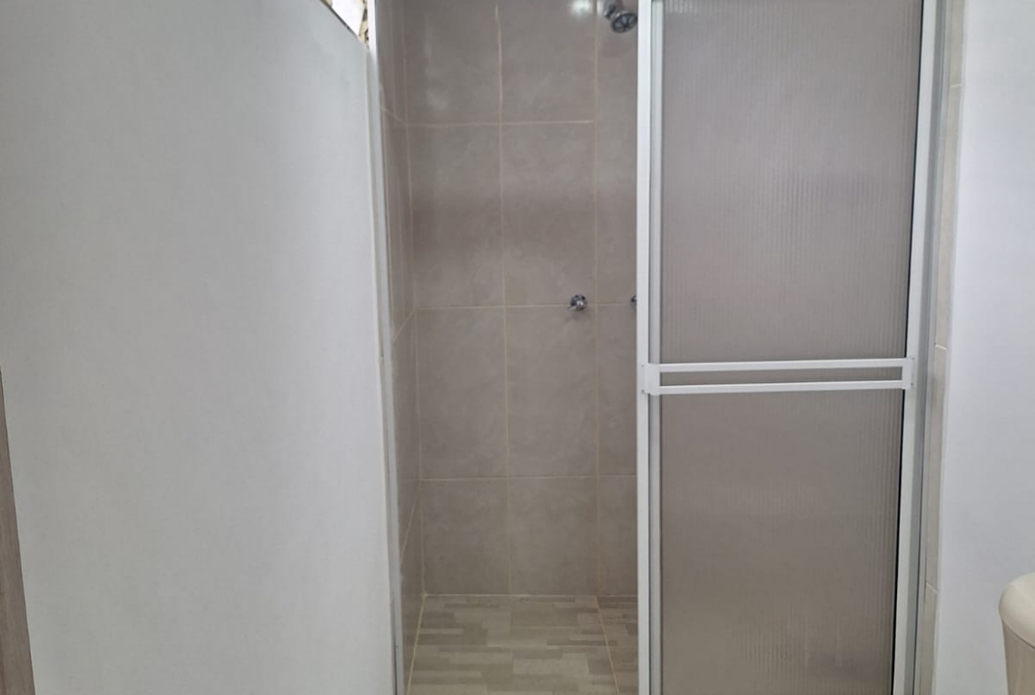 VENDO CASA EN BARRIO VALHER DOSQUEBRADAS