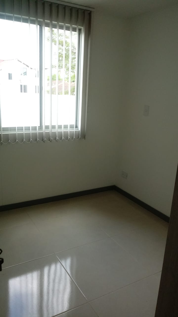 305071620260422042850 VENDO APARTAMENTO SECTOR UNICENTRO PEREIRA