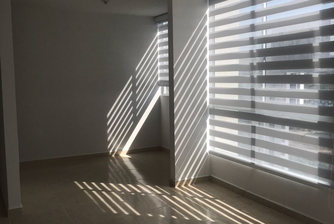 ARRIENDO APTO EN LA VIA CONDINA PALO VERDE PER