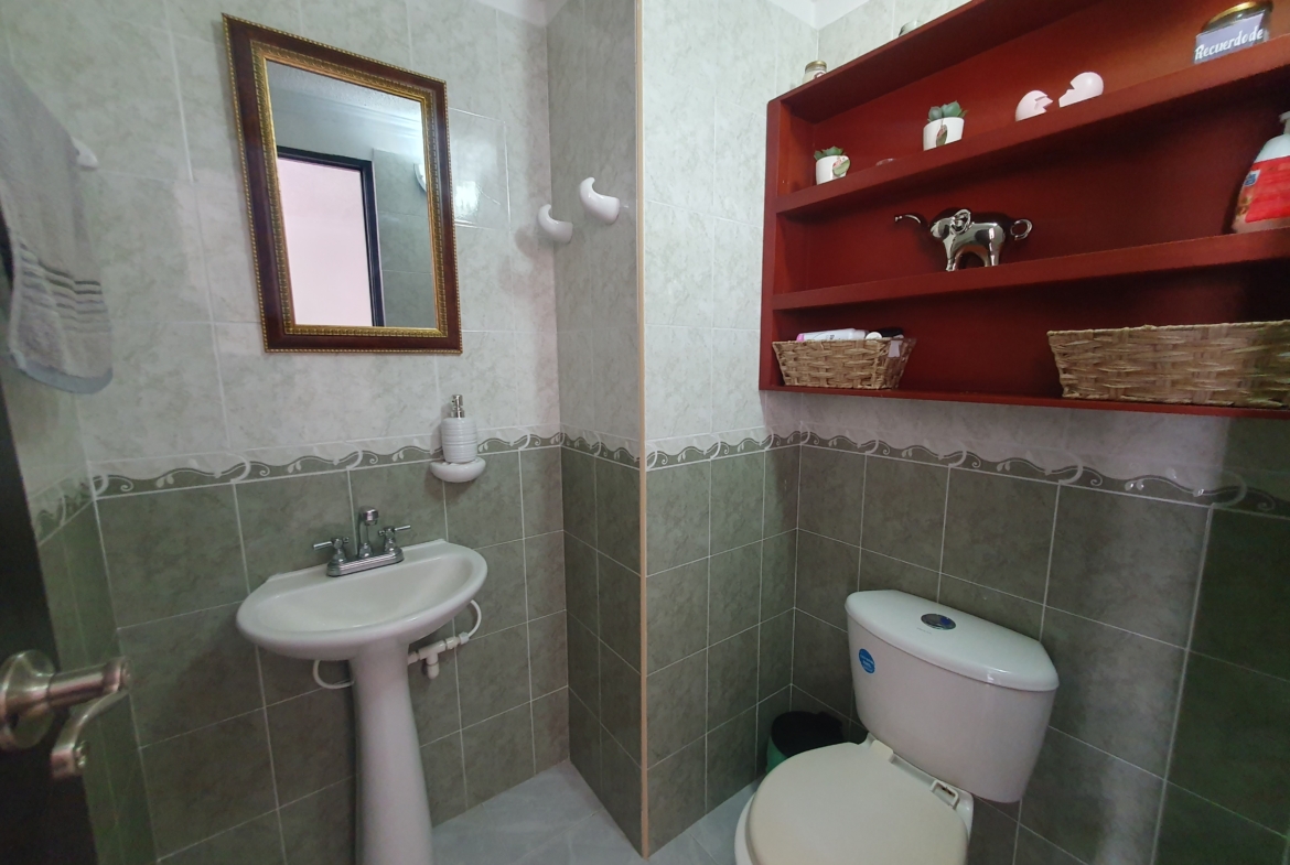 CASA EN VENTA AVENIDA SUR SECTOR HOME CENTER