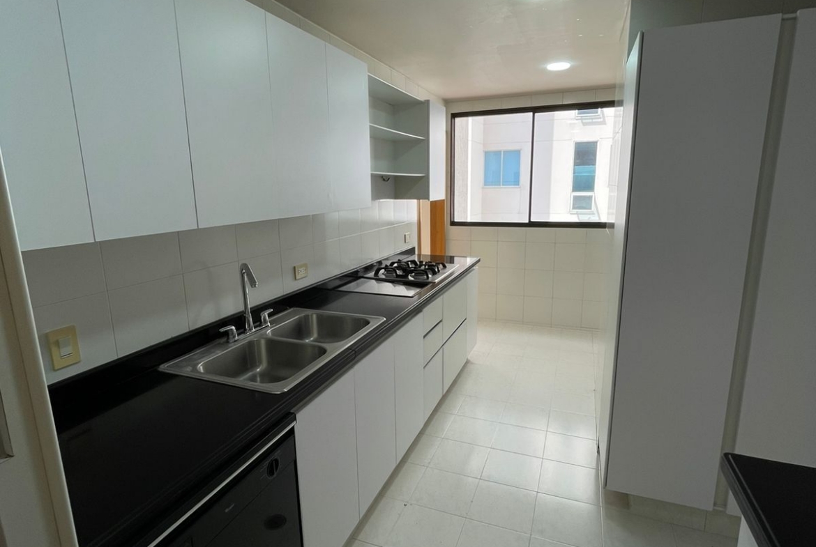 SE VENDE APARTAMENTO EN ALAMOS, PEREIRA