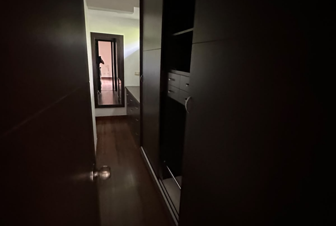 VENDO CASA EN SECTOR CIRCUNVALAR