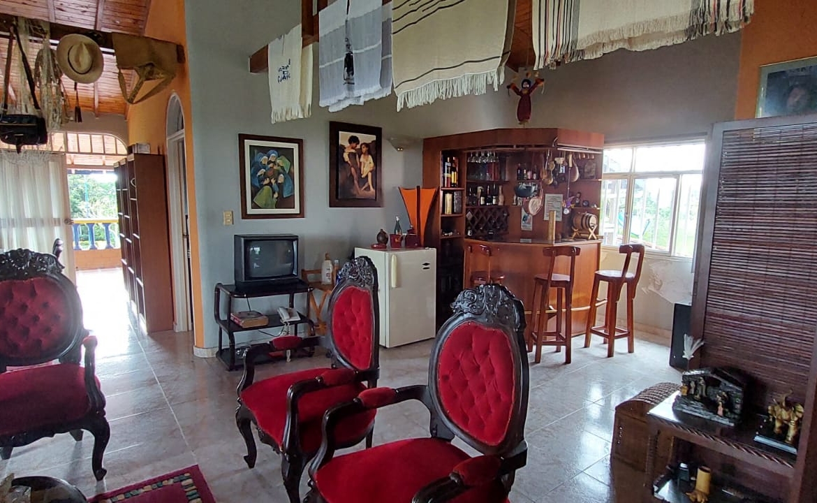VENDO FINCA EN EL SECTOR DE MORELIA
