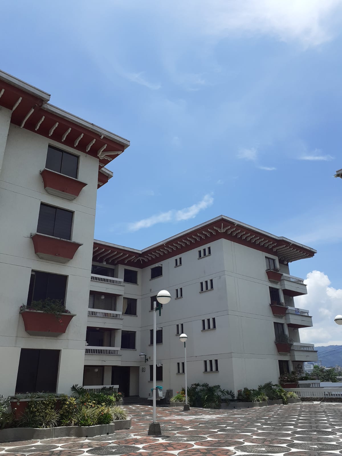 305071820220405042507 VENDO APARTAMENTO EN PINARES DE SAN MARTIN PEREIRA