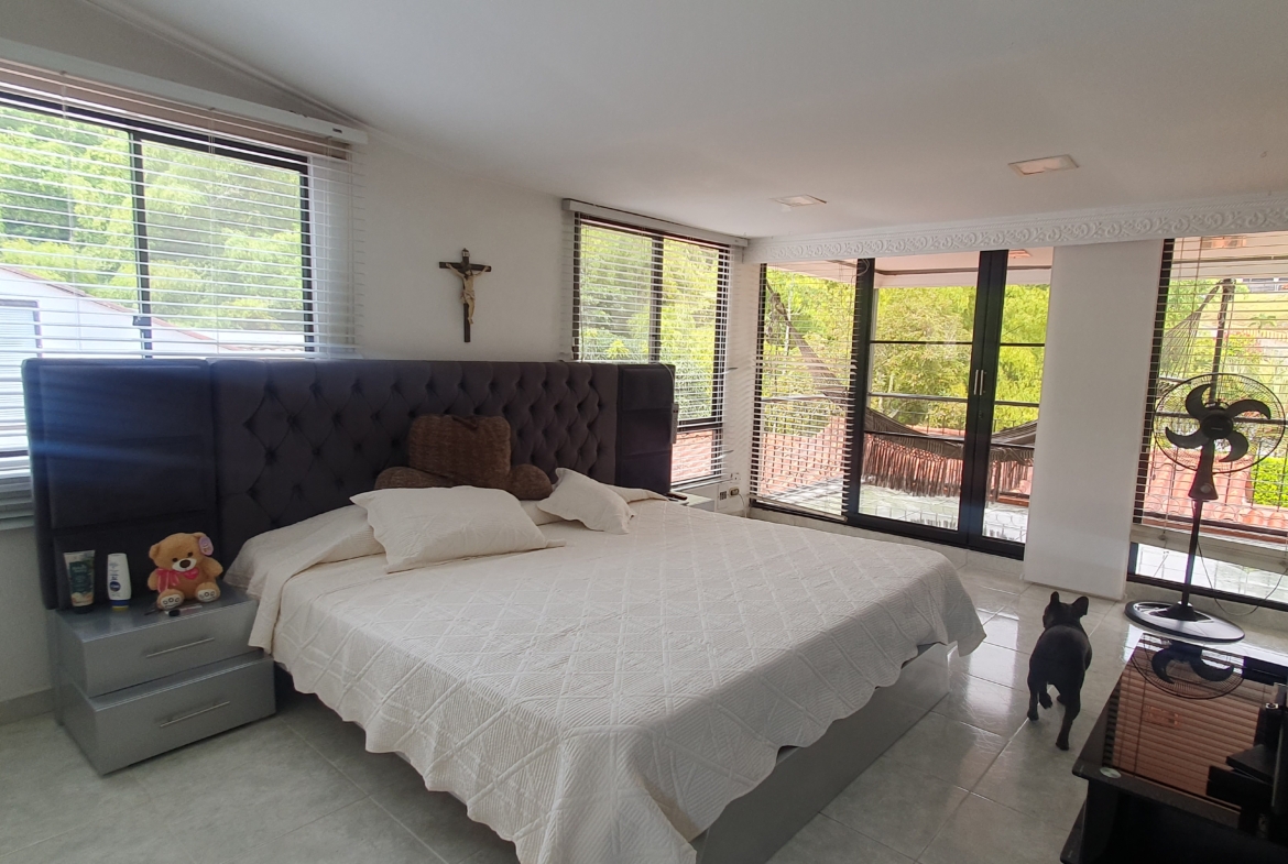 CASA EN VENTA AVENIDA SUR SECTOR HOME CENTER