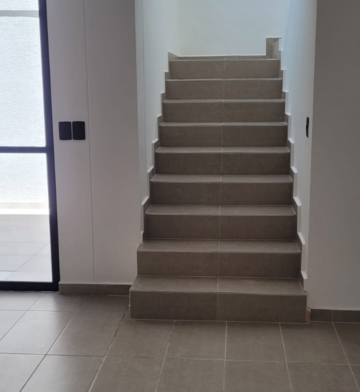 VENDO CASA EN CERRITOS PARA ESTRENAR