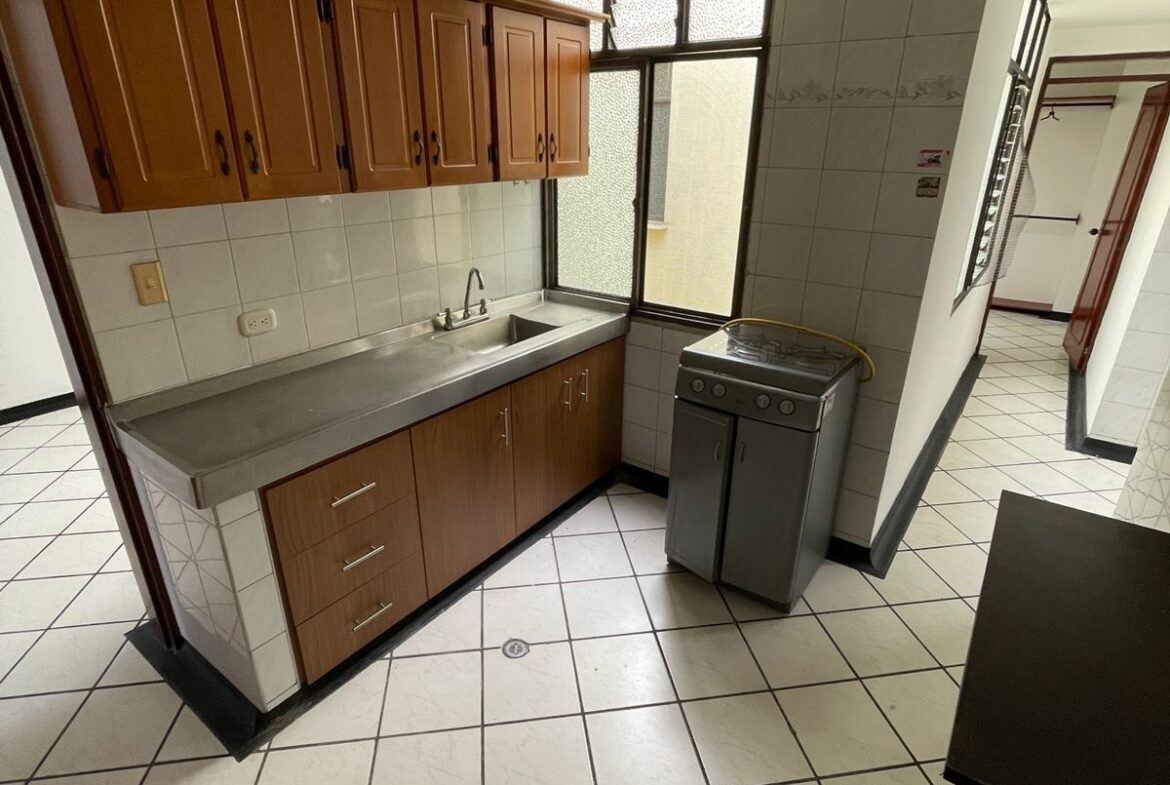 ARRIENDO APTO EN EL CENTRO