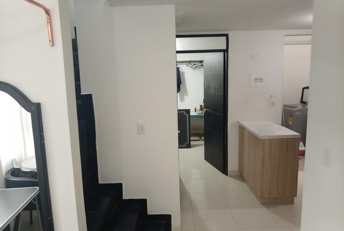 VENDO CASA DÚPLEX CON LOCAL EN SECTOR VILLA VERDE