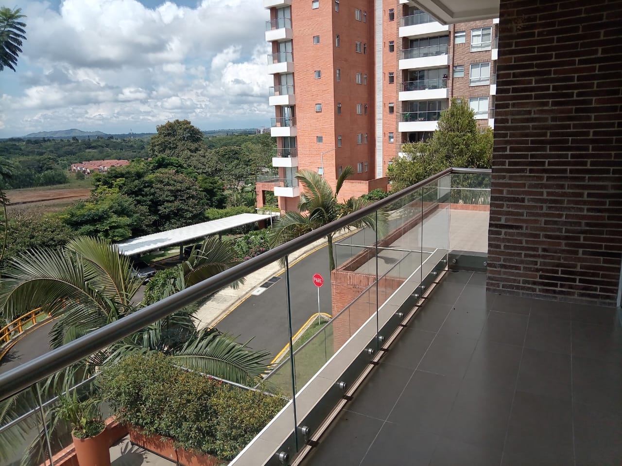 RENTO APARTAMENTO EN CONJUNTO CERRADO VÍA CERRITOS