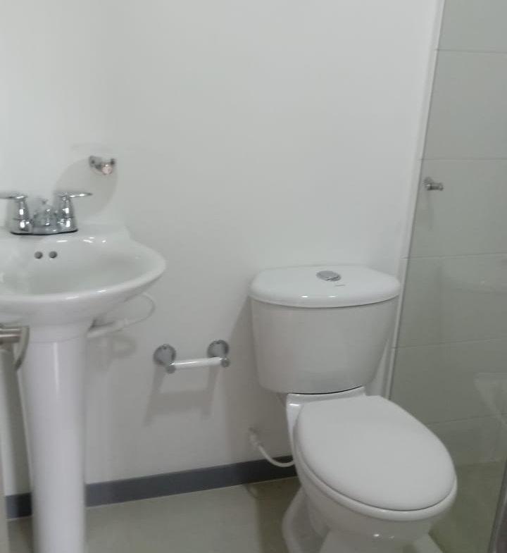 VENDO APARTAMENTO SECTOR UNICENTRO PEREIRA