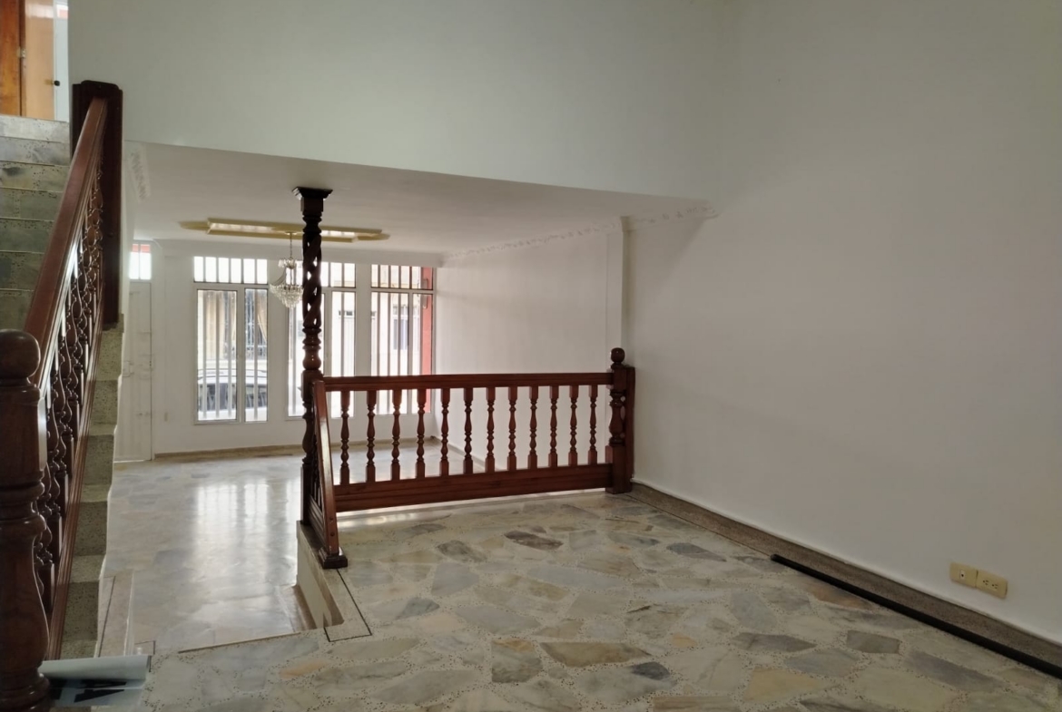 ARRIENDO CASA EN BARRIO CENTENARIO PEREIRA
