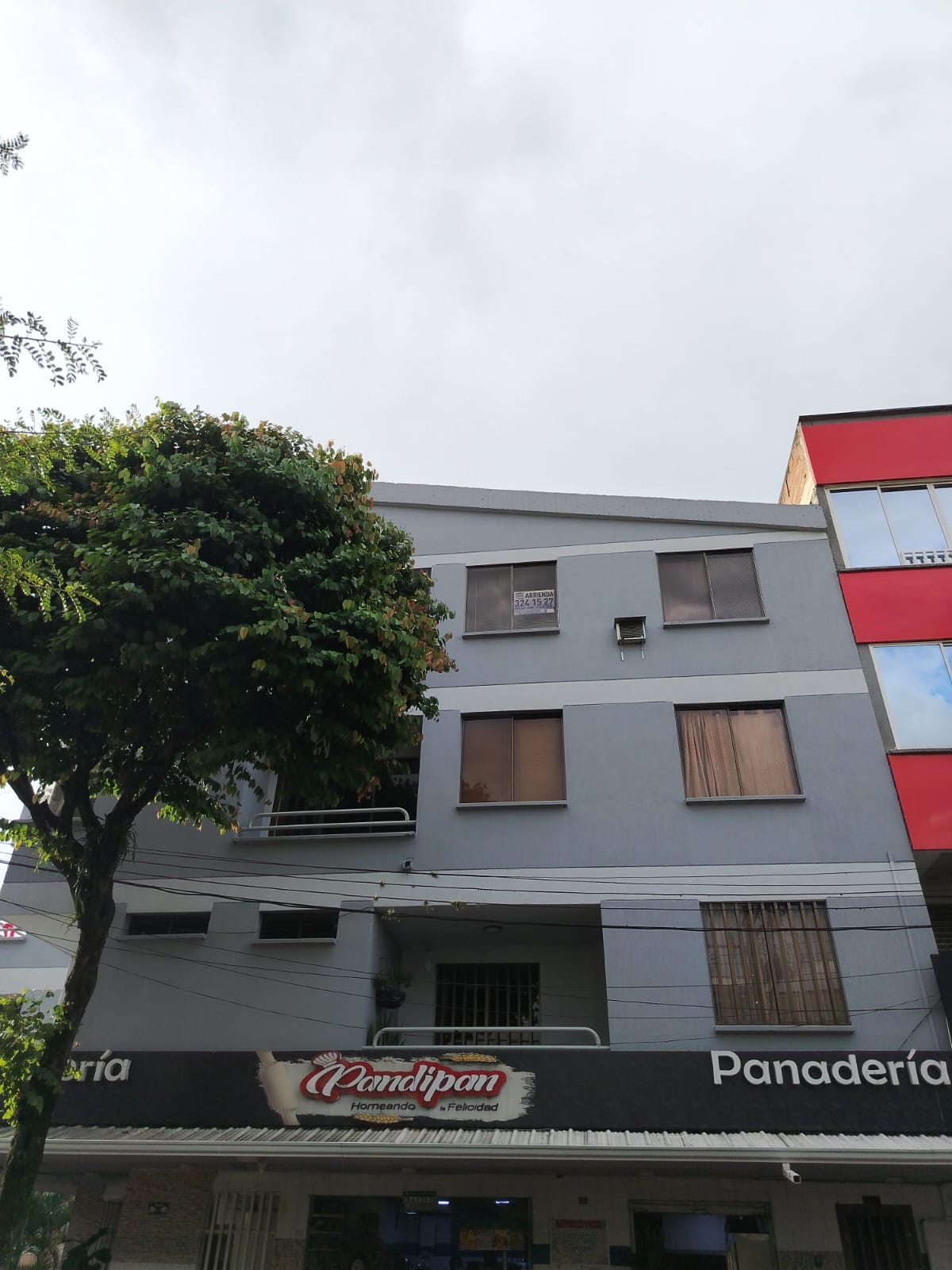 ARRIENDO APTO EN EL CENTRO