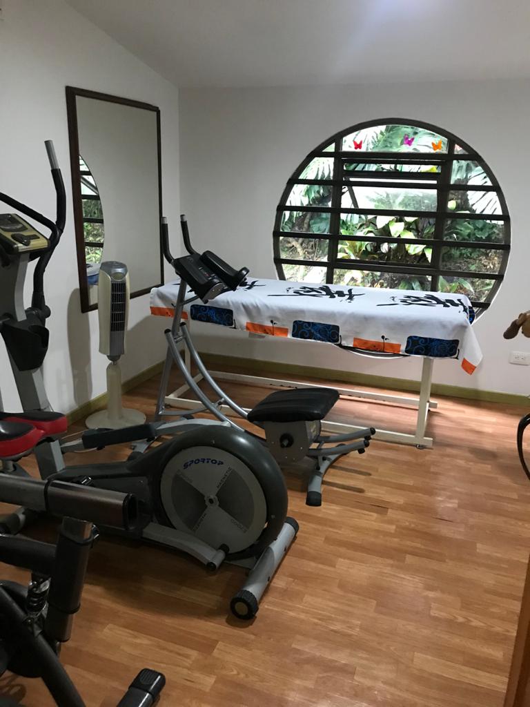 VENTA DE CASA EN PINARES