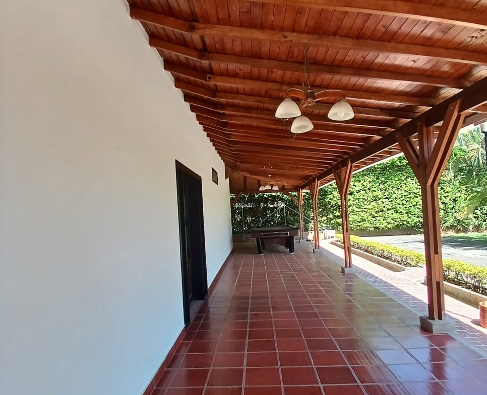 VENDO CASA CAMPESTRE VIA CERRITOS LA VIRGINIA