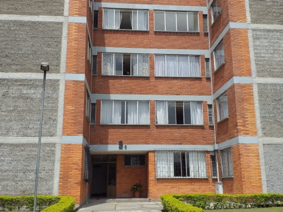 VENDO APARTAMENTO EN LOS CEDROS PEREI