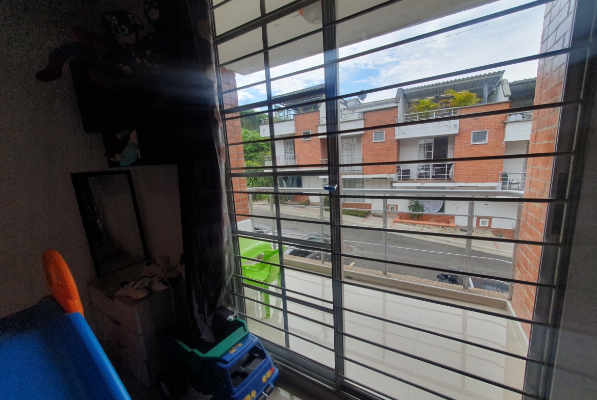 EN VENTA CASA AV SUR SECTOR PUEBLITO CAFETERO