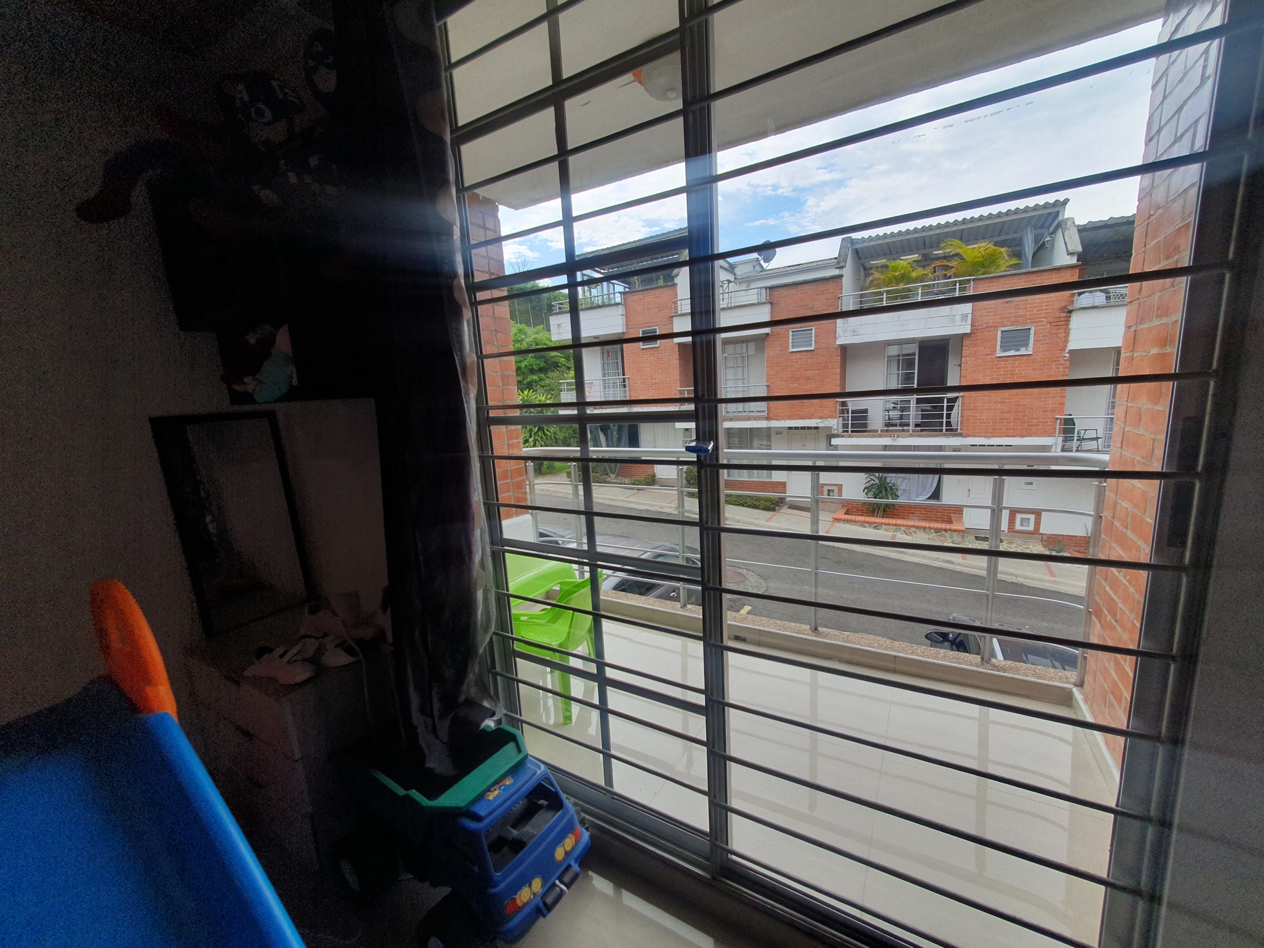 EN VENTA CASA AV SUR SECTOR PUEBLITO CAFETERO
